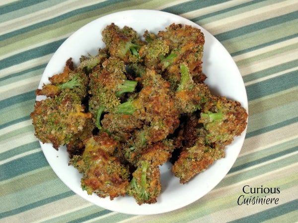 来自好奇烹调的Crypy Croccoli Cheddar叮咬gydF4y2Ba