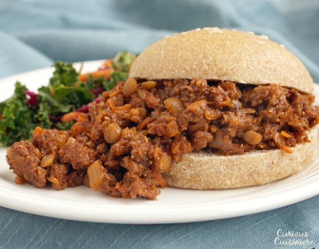 扁豆和胡萝卜给经典的美国舒适食品带来了偷偷摸摸的扭曲。这些健康的邋jop的乔斯是如此美味,你甚至不会注意到额外的蔬菜!|m.jamahire.com.G.ydF4y2Ba