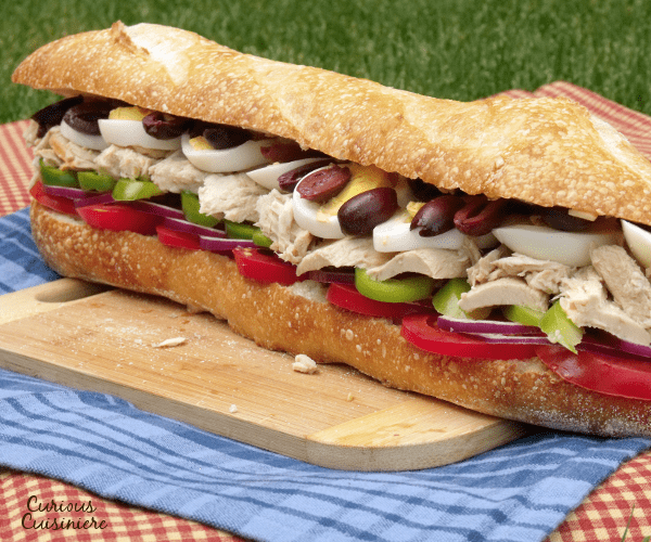 法国人占据了一个金枪鱼三明治，非常适合在下一个夏天野餐的包装。