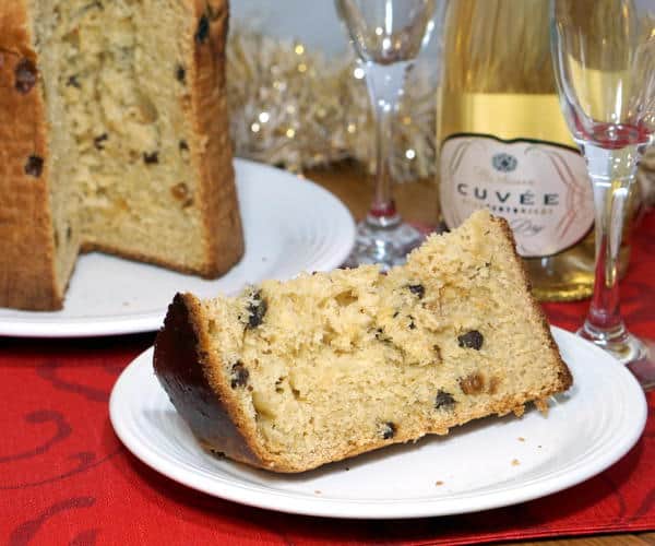 经典的意大利圣诞节享受，乐园，将蛋糕和面包带到一起，这种简单的食谱创造了完美的假期面包。|m.jamahire.com.