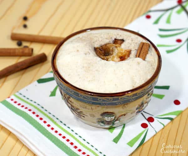 这款Wassail配方遵循传统的制作Wassail,温暖,尖刺,苹果酒拳,这些方法在节日庆典期间(仍然是)传统上服务。|m.jamahire.com.
