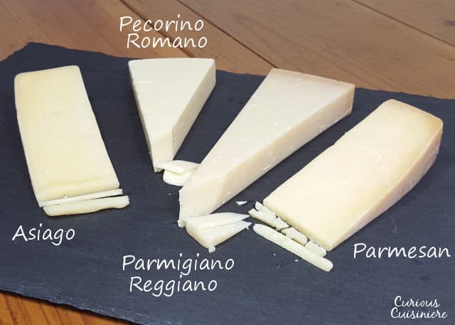 帕尔马奶酪、罗马诺奶酪和阿西阿哥奶酪看起来可能很相似，但我们已经分析了它们的不同之处，所以你就知道该用哪种意大利奶酪来做意大利面了。| www.CuriousCuisiniere.com