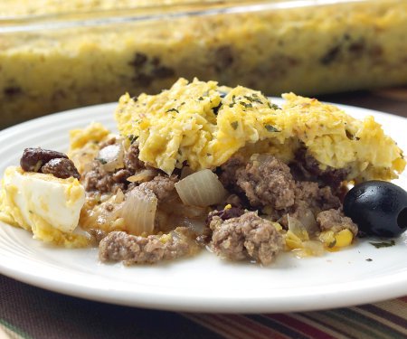 粉彩德Choclo是牛肉和玉米砂锅与甜玉米和丰盛的牛肉带来了经典口味智利一起一个满足的晚餐食谱。  | www.CuriousCuisiniere.com