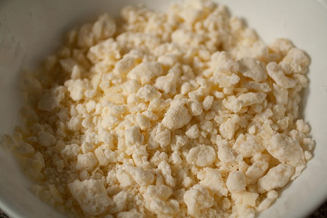 木薯粉，奶酪，黄油和少量盐组成了这种易碎的MBEJU面团混合物。|m.jamahire.com.