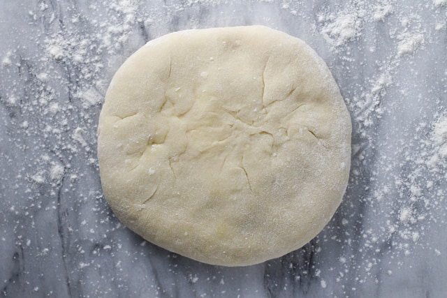 4 . Imeruli Khachapuri——格鲁吉亚奶酪面包卷
