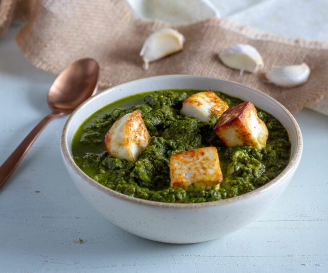 saag paneer - 大蒜五香蔬菜和奶酪