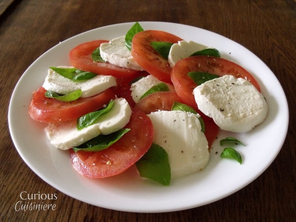 来自好奇的烹饪（Caprese Salad）的插西Caprese（Caprese Salad）