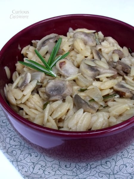 好奇厨艺店的蘑菇柠檬迷迭香Orzo