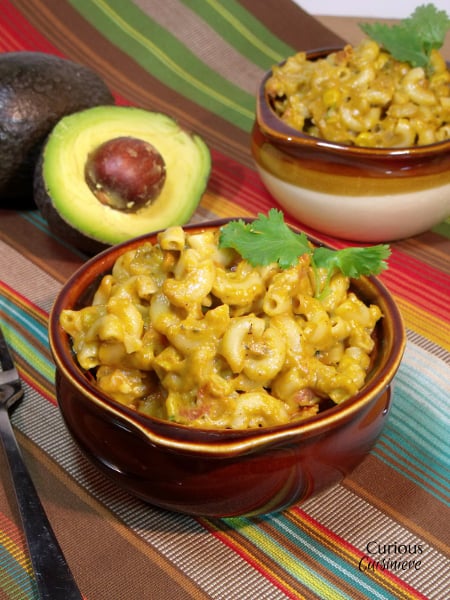 来自Curious Cuisiniere的墨西哥鳄梨奶酪通心粉gydF4y2Ba