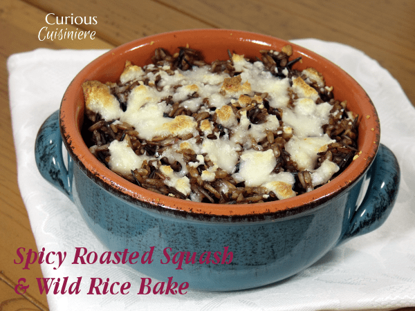 孜然香料烤南瓜与烟熏野米一起烘烤，并在这款辣味秋季野米烤面包中加入光滑明亮的鲜奶酪。|好奇CuisinieregydF4y2Ba