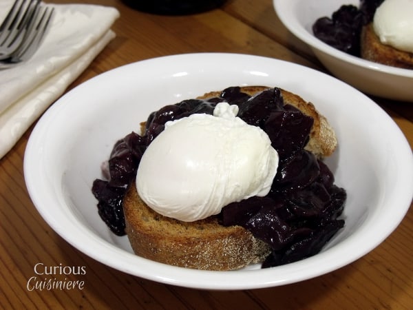 OEUFS en Meurette来自好奇烹饪