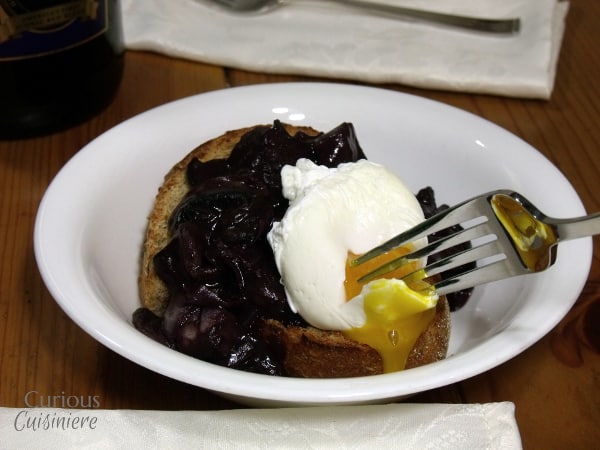 OEUFS en Meurette来自好奇烹饪gydF4y2Ba