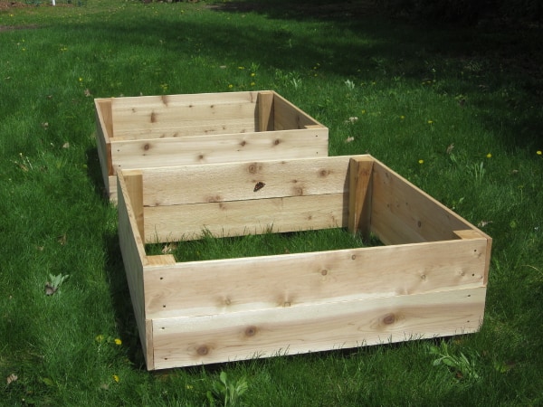 用好奇的Cuisiniere安装凸起的床