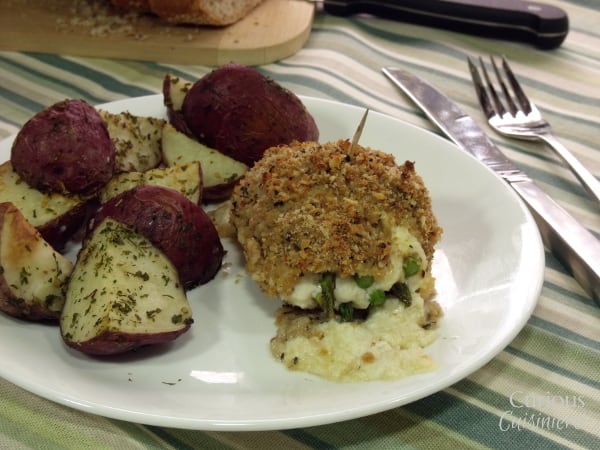 烤芦笋从好奇烹调酿的鱼gydF4y2Ba