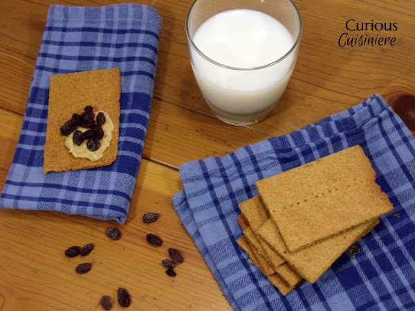 来自Curious Cuisiniere自制全麦饼干