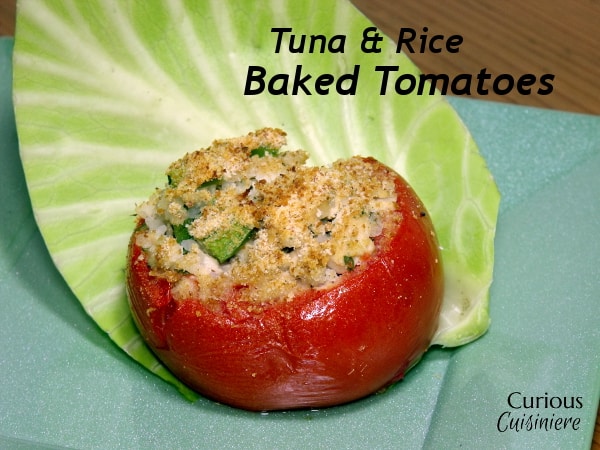 金枪鱼和米饭烤番茄从好奇的CuisinieregydF4y2Ba