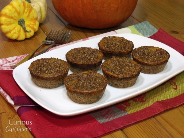 从好奇的钓鱼馅饼照亮迷你南瓜馅饼#thanksgiving #thand #holidaybaking