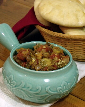 Curious Cuisiniere的Baingan Bharta(印度咖喱茄子炖菜)gydF4y2Ba