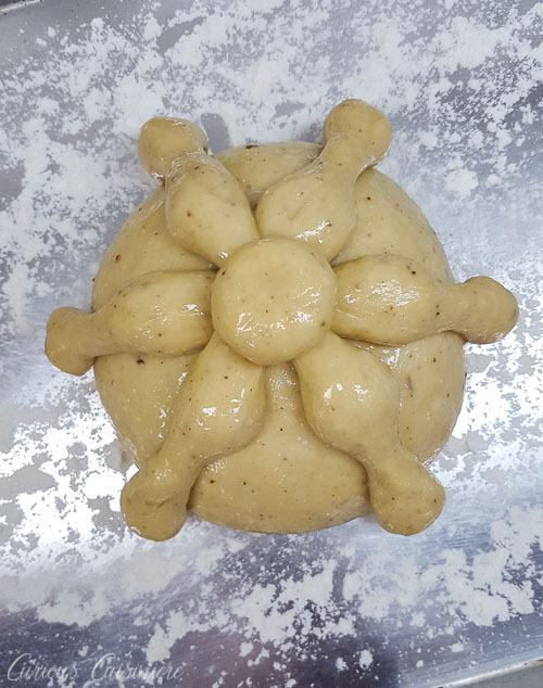 为墨西哥死面包节准备的生面团