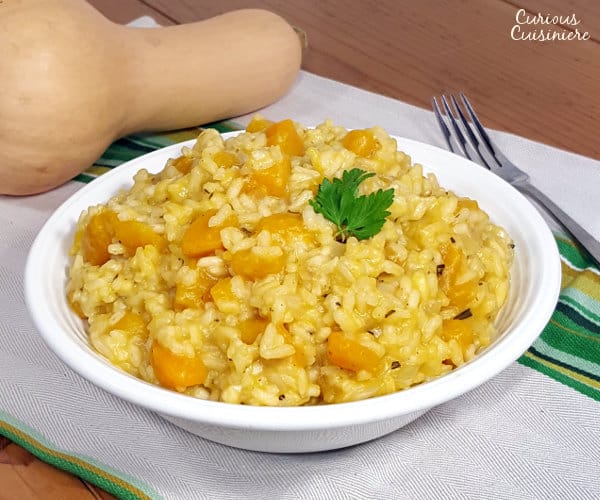 这款奶油南瓜烩饭，真主安拉Zucca烩饭，从冬南瓜中得到了一点甜味。这是一个温暖的秋天晚餐的完美食谱！|m.jamahire.com.