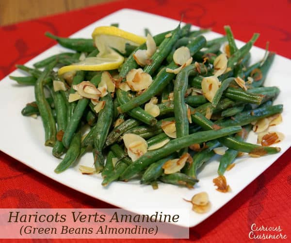 用烤杏仁和柠檬点缀青豆。Haricots Verts Amadine是完美的，简单而优雅的配菜，为您的节日晚餐!|m.jamahire.com.