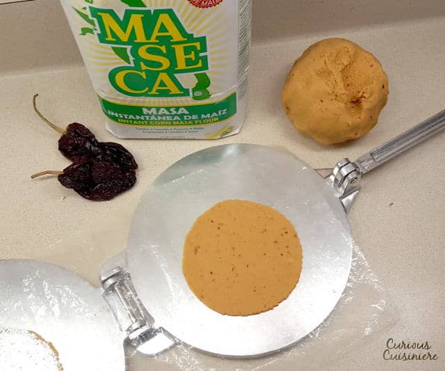 他们可能看起来不像“经典”Enchiladas，但这些Enchiladas Potosinas的辣味季节性面团使它们成为独特而美味的款式。|m.jamahire.com.