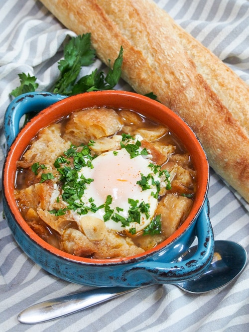 Sopa de Ajo(西班牙蒜汤)配荷包蛋